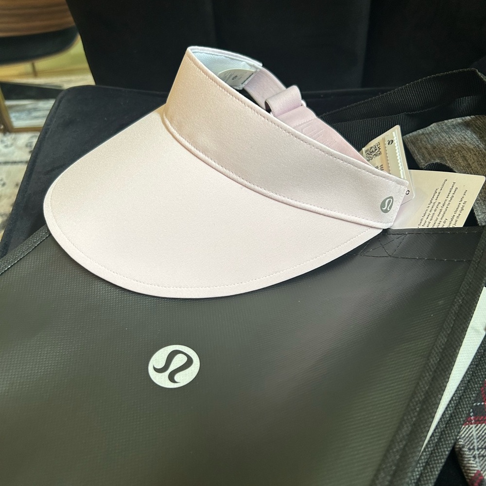 Women’s LULU lemon visor